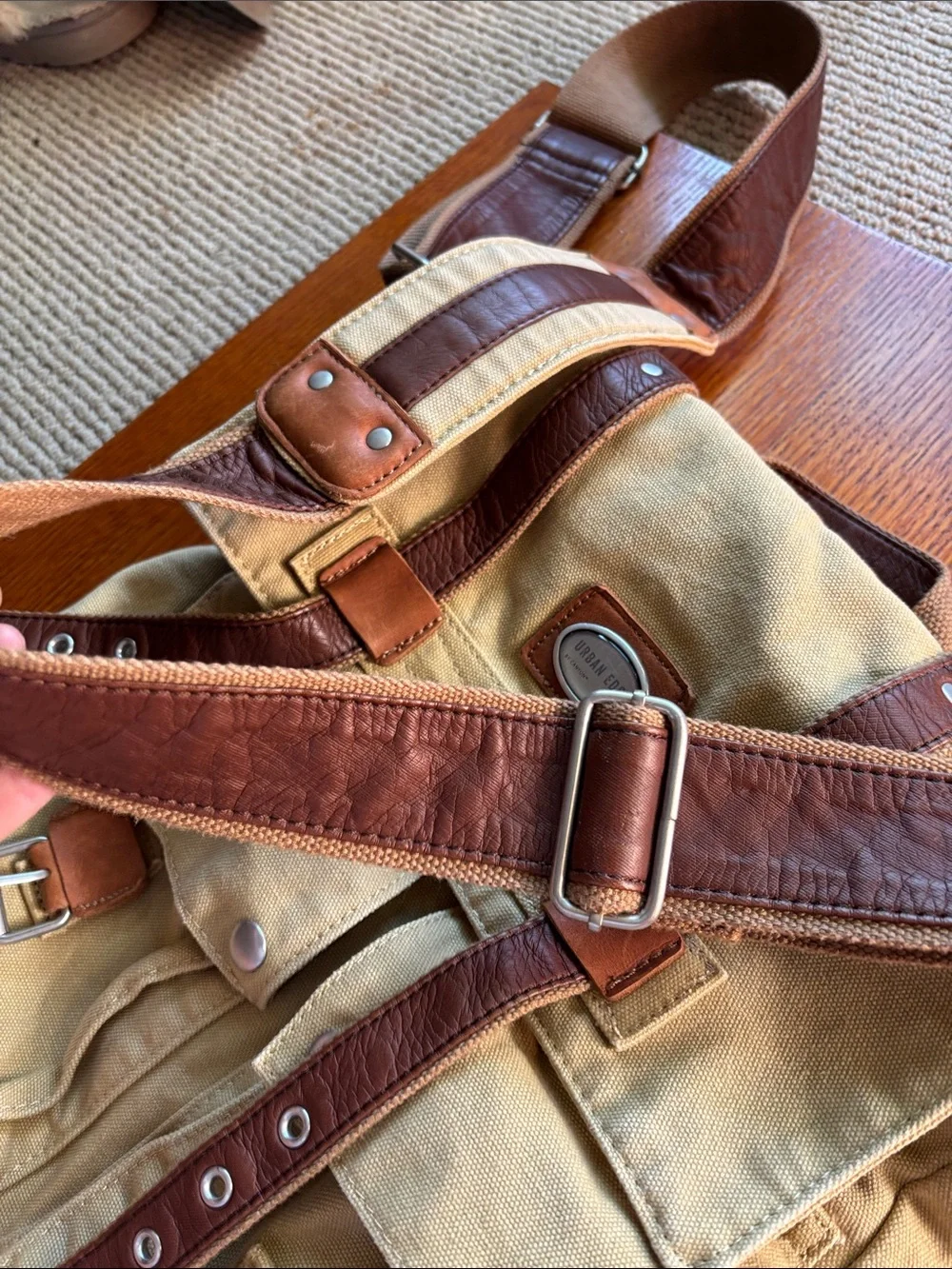 URBAN EDGE Canyon Outback messenger canvas with leather trim bag.
